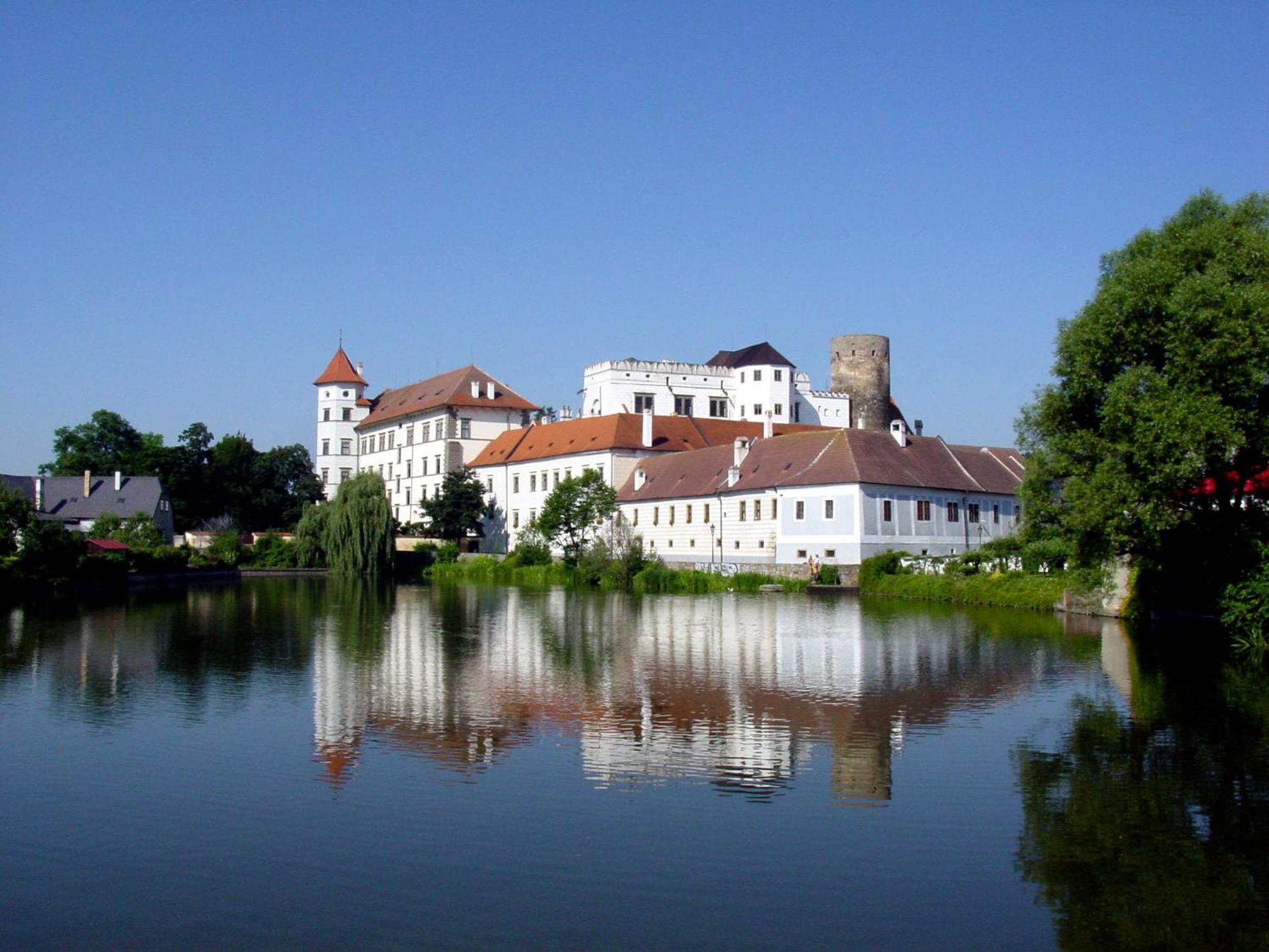 Penzion Kapitan Jindřichŭv Hradec Exterior photo